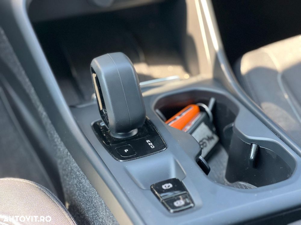 Volvo XC 40 - 18