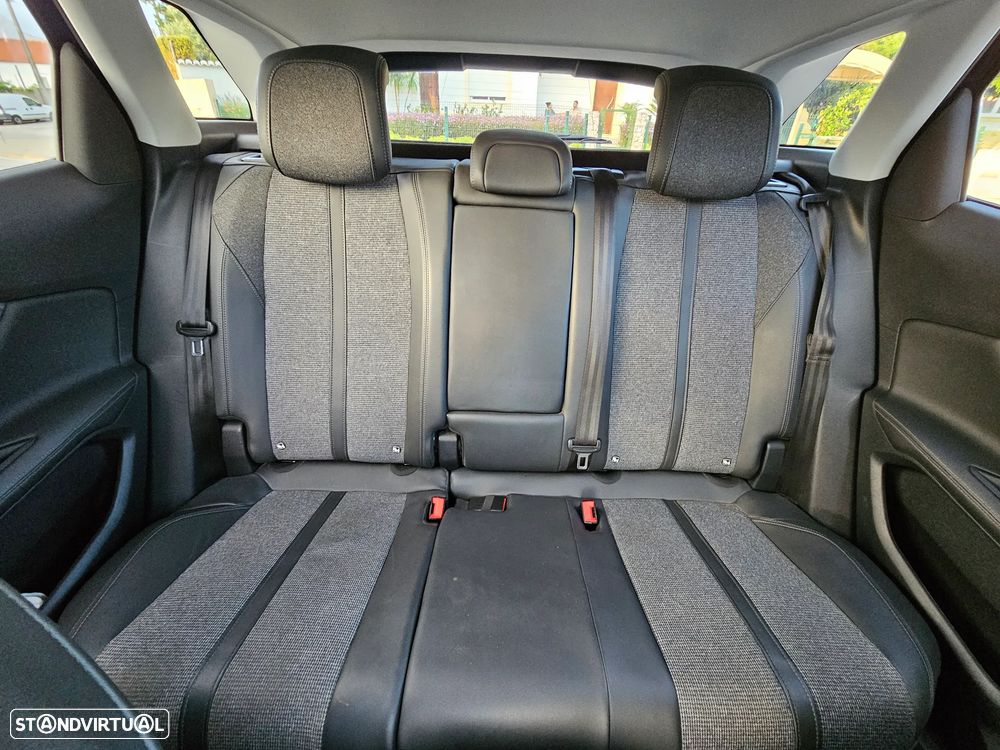 Peugeot 3008 BlueHDi 130 Stop & Start Allure - 29