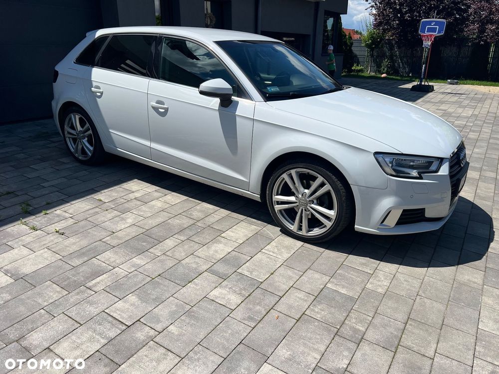 Audi A3 Sportback - 4