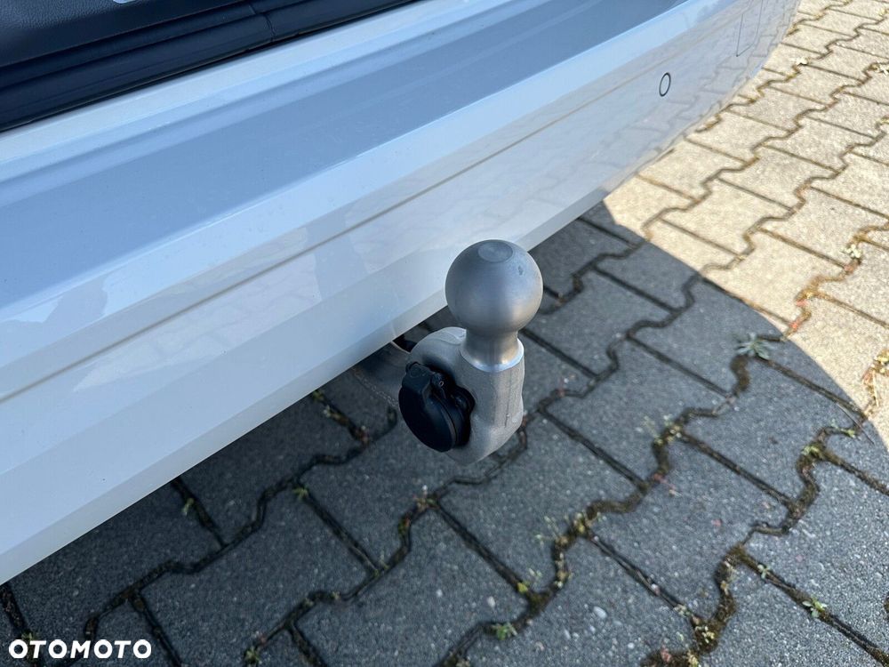 Volkswagen multivan Nowy Multivan L1 2.0 TDI 150 KM DSG 7 biegowa FWD - 33