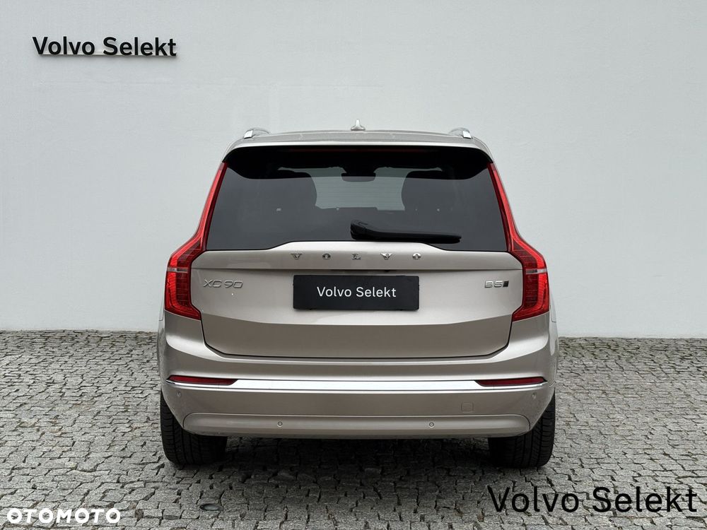 Volvo XC 90 - 7