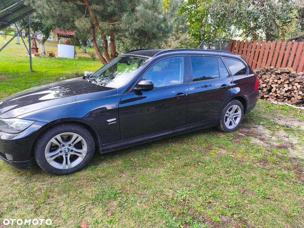 BMW Seria 3 2012 photo 2