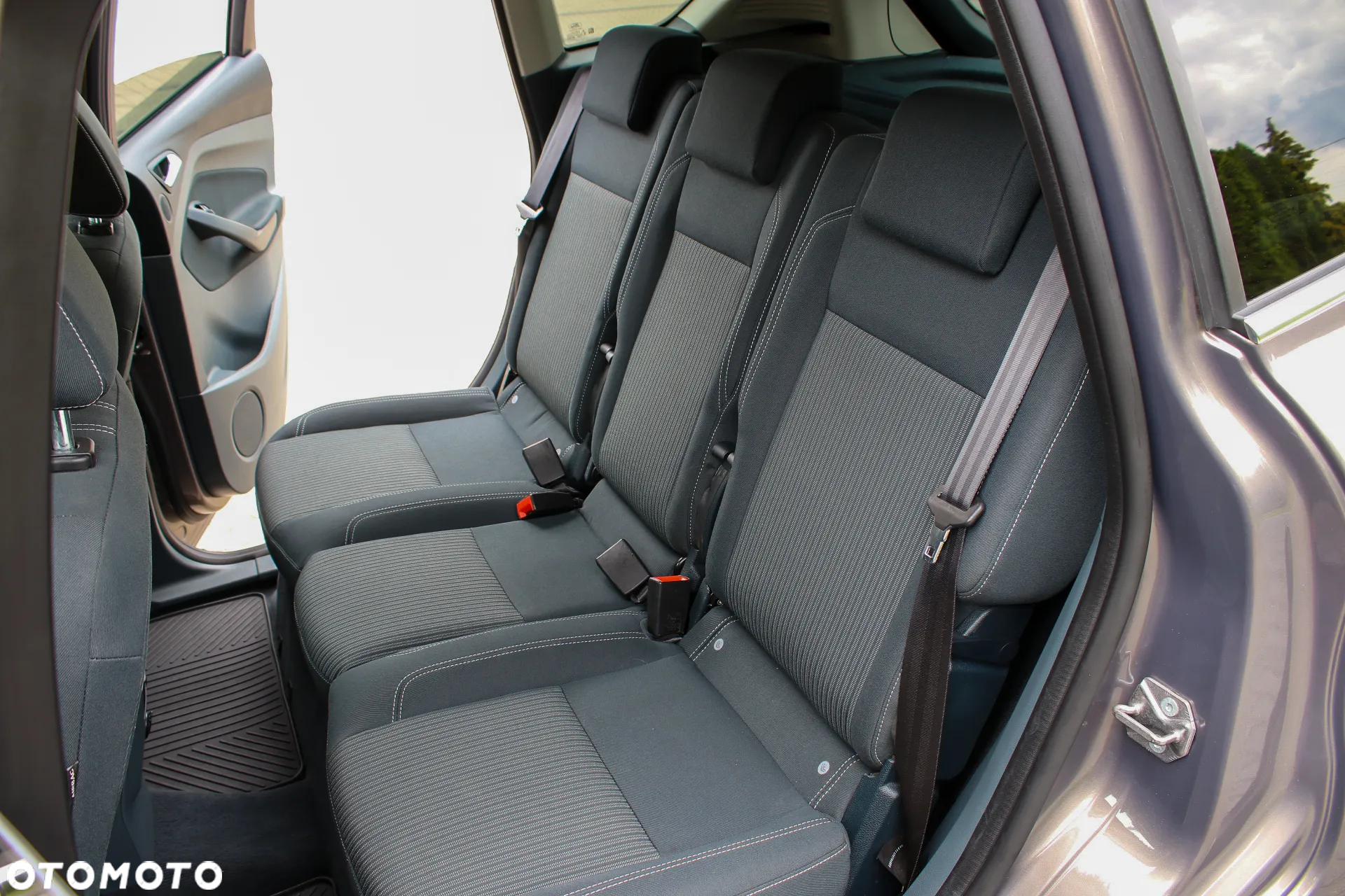 Ford C-MAX 1.6 EcoBoost Titanium - 26