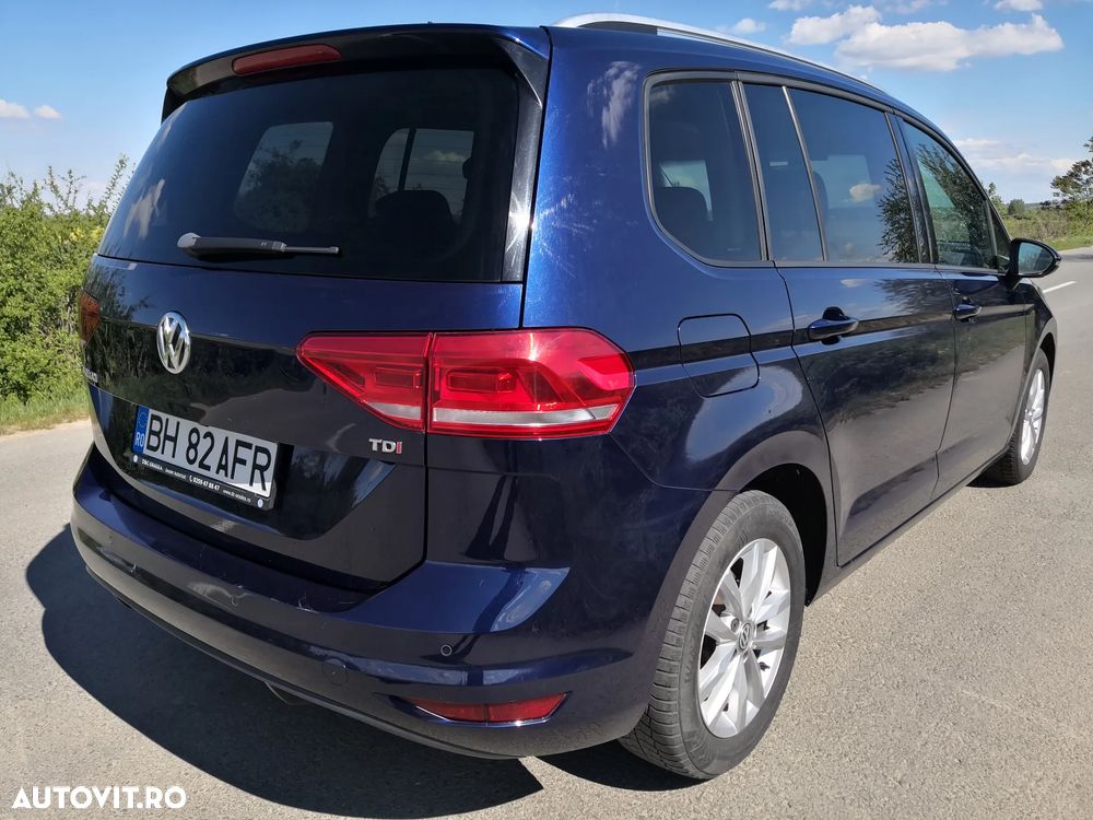 Volkswagen Touran 1.6 TDI Highline - 15