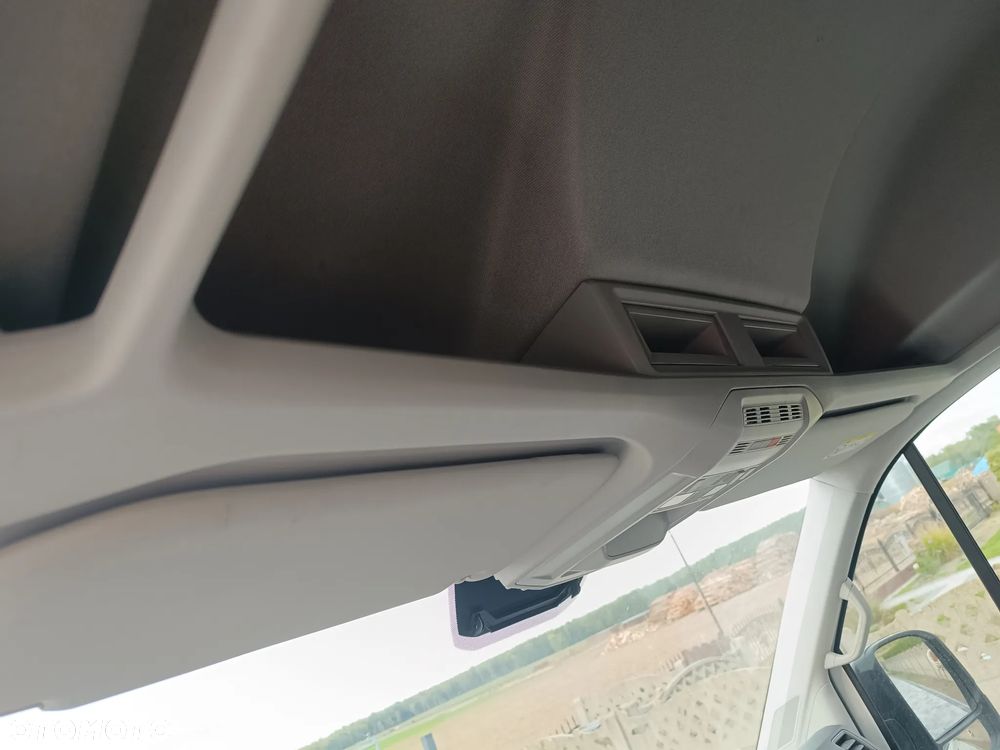 Volkswagen Crafter - 17