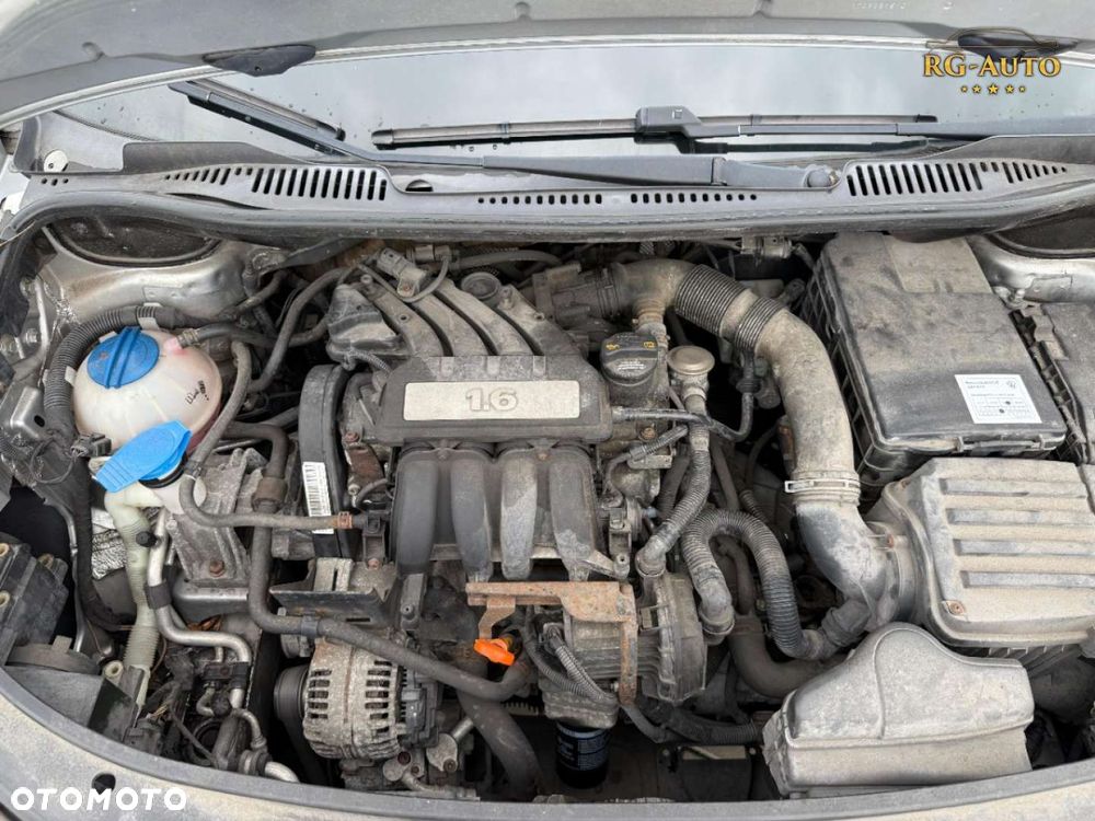 Volkswagen Touran - 30