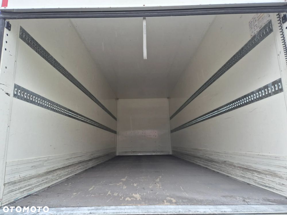 DAF XF ORYGINALNY PRZEBIEG z Niemiec / TANDEM ZESTAW PRZEJAZDOWY Z WINDĄ - 29