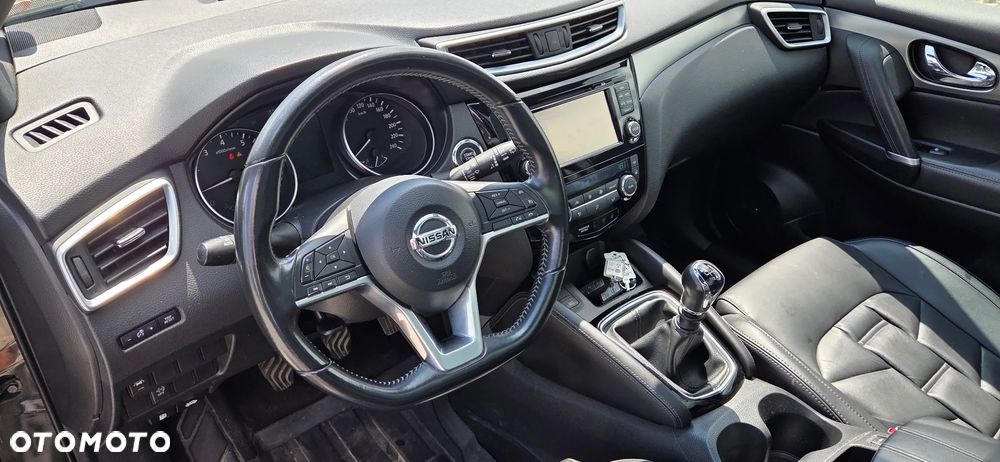 Nissan Qashqai 1.3 DIG-T Tekna+ - 23
