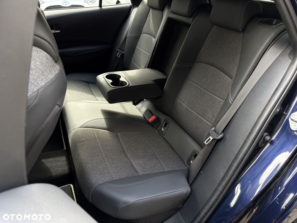 Toyota Corolla 1.8 Hybrid Style - 31