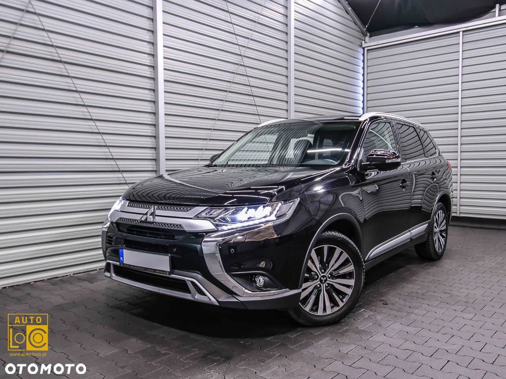 Mitsubishi Outlander 2.0 Instyle Navi 4WD CVT - 3