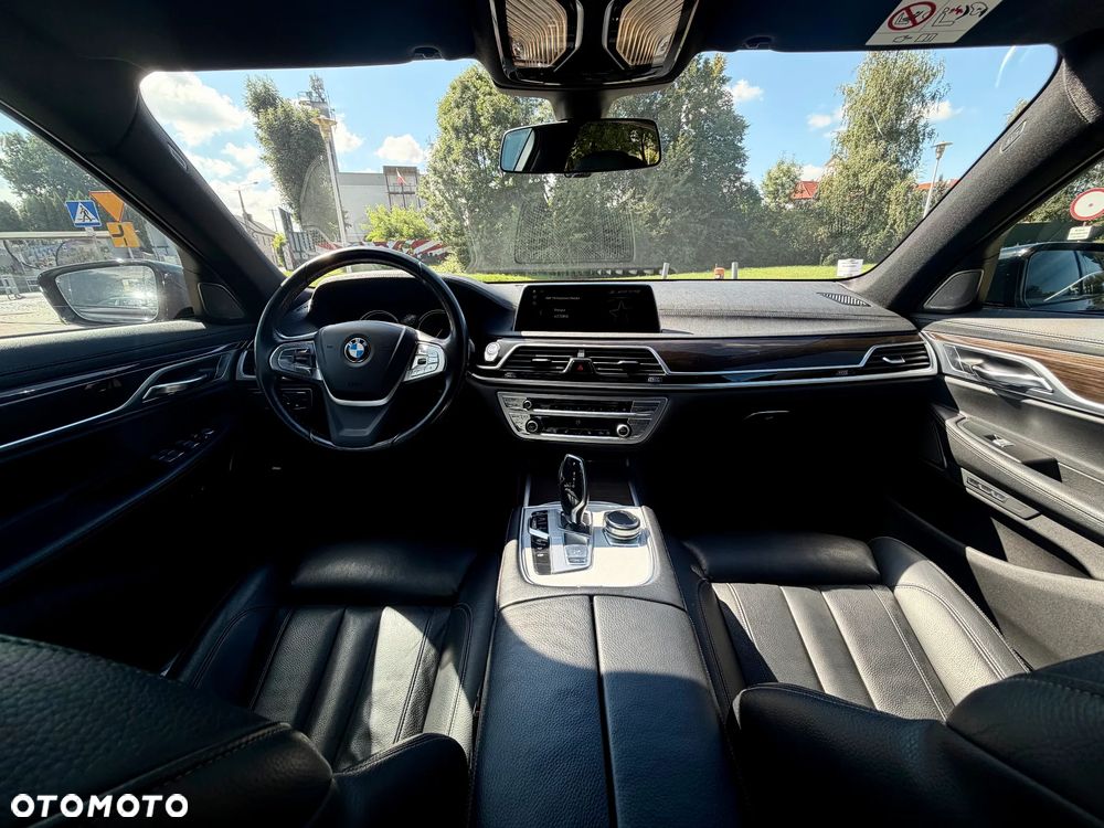 BMW Seria 7 730d - 23
