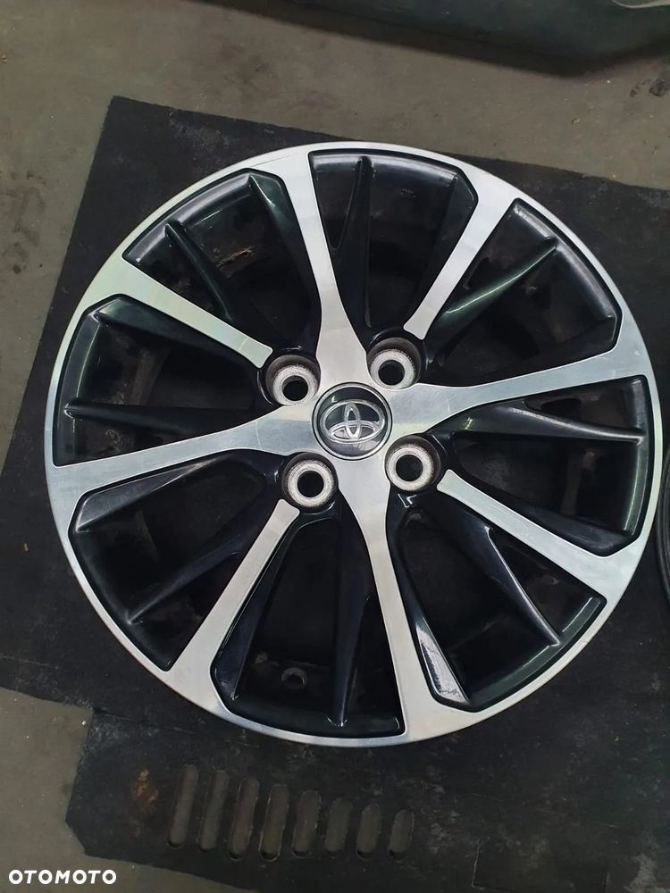 FELGA ALUMINIOWA TOYOTA YARIS III 15 CALI ET39