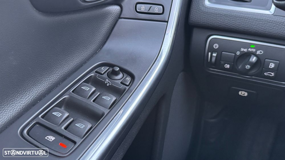 Volvo XC 60 2.0 D3 Summum Geartronic - 27