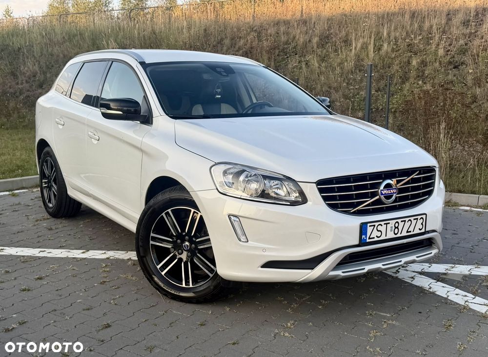 Volvo XC 60 D3 Drive-E Momentum - 4