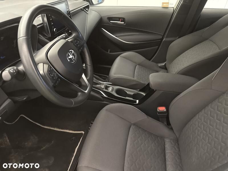 Toyota Corolla - 11