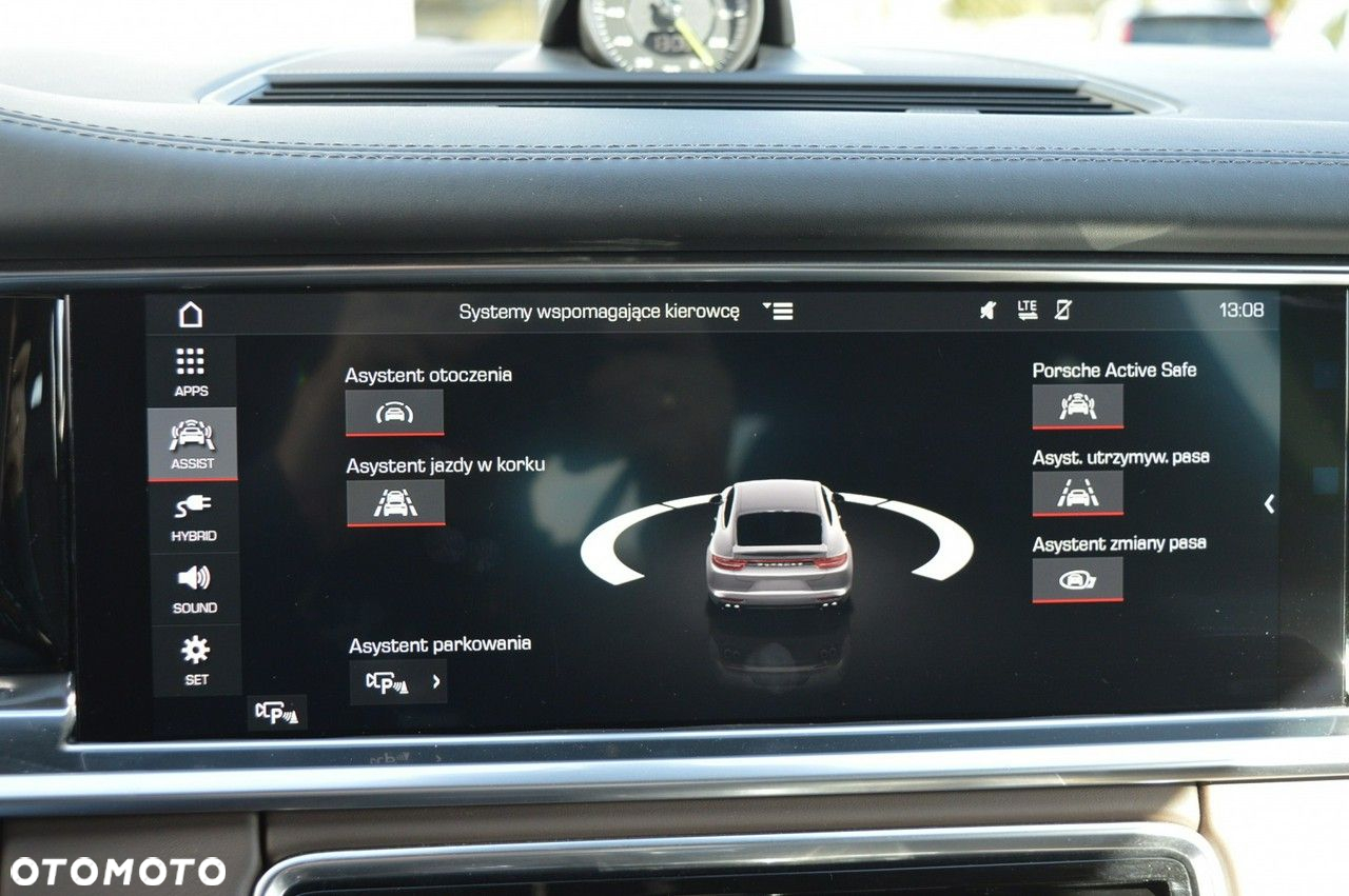 Porsche Panamera - 22
