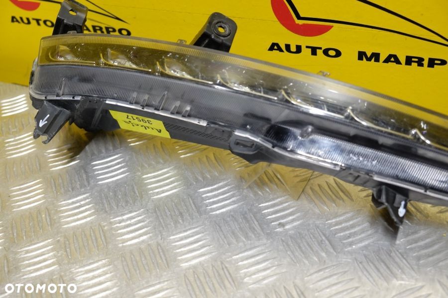 HYUNDAI GENESIS G90 2017- HALOGEN LAMPA LED DRL R - 8