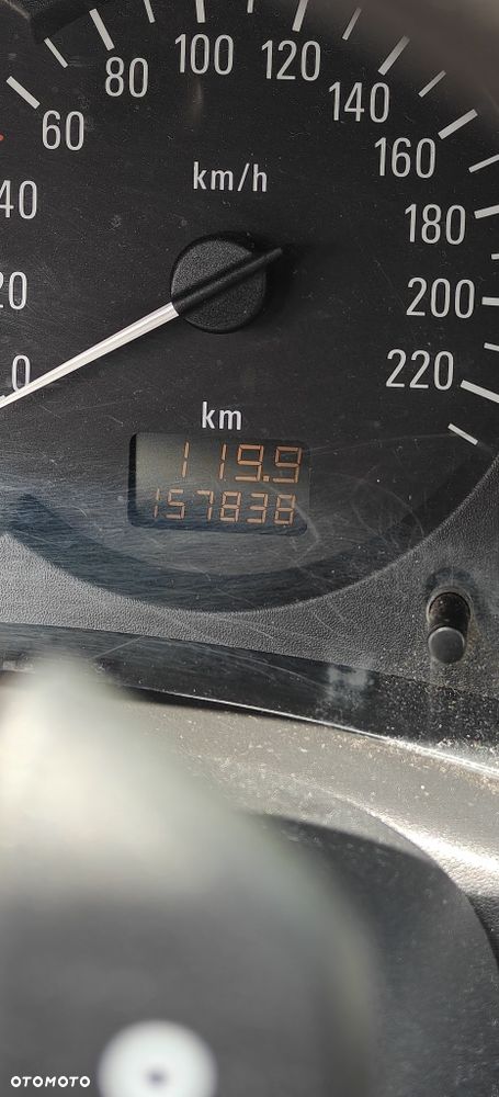 Opel Corsa - 8