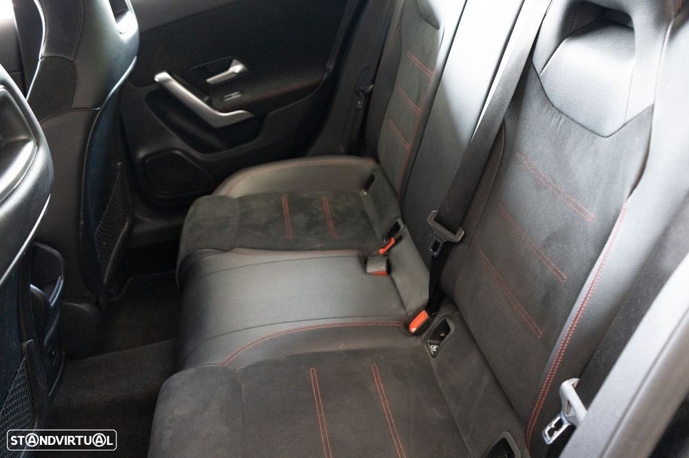 Mercedes-Benz A 250 e 8G-DCT AMG Line - 10