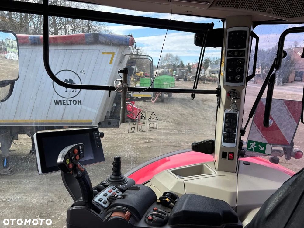 Massey Ferguson 8740S - 8