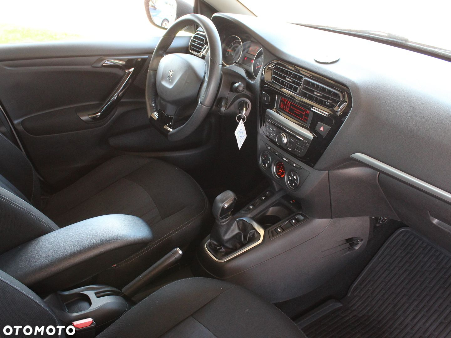 Peugeot 301 1.6 VTi Allure - 13