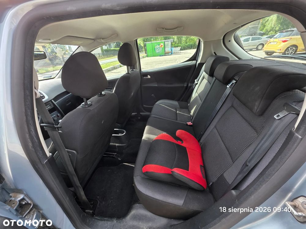 Peugeot 207 1.6 HDi Trendy 99g - 6