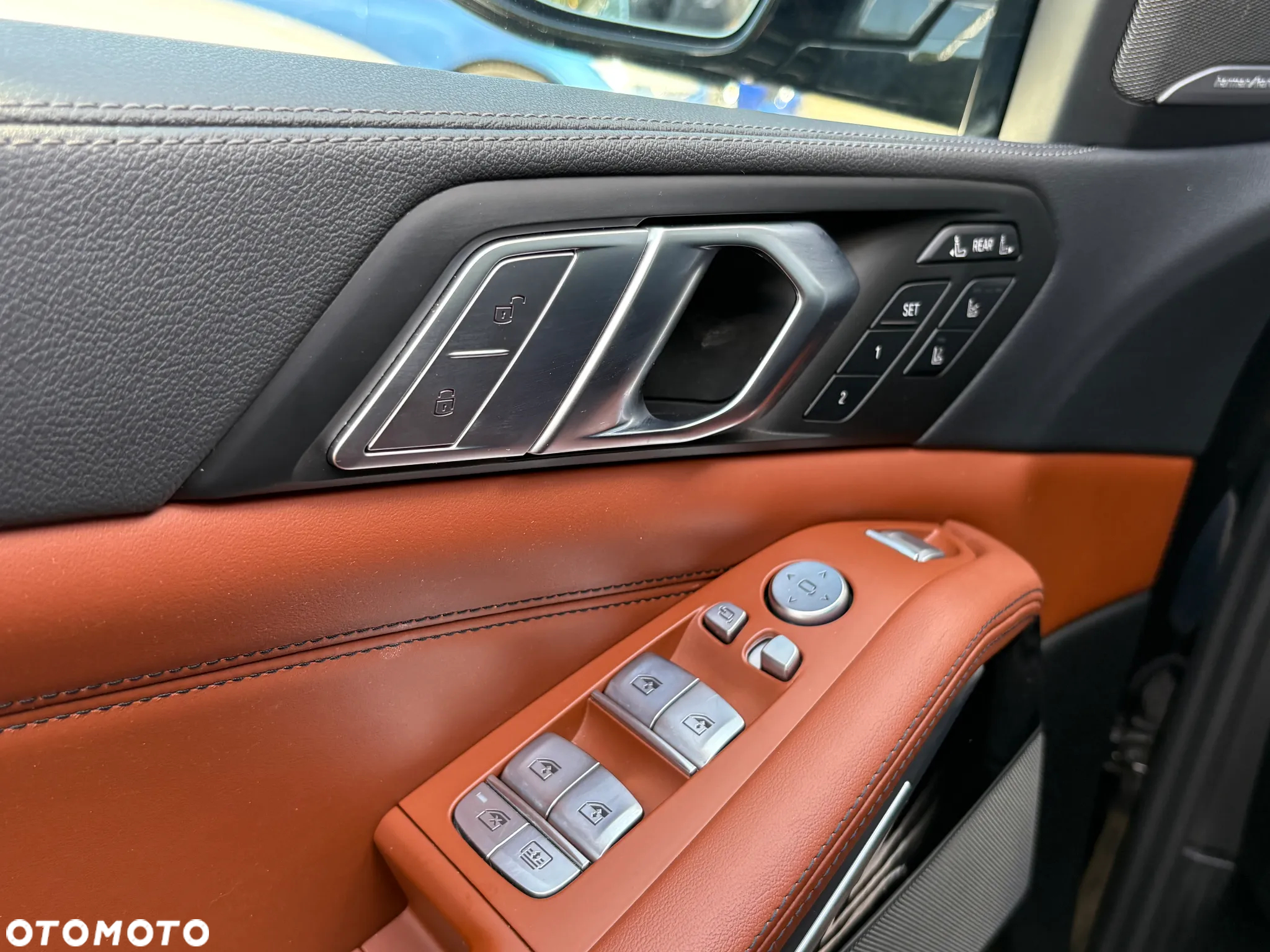 BMW X7 M50i sport - 11