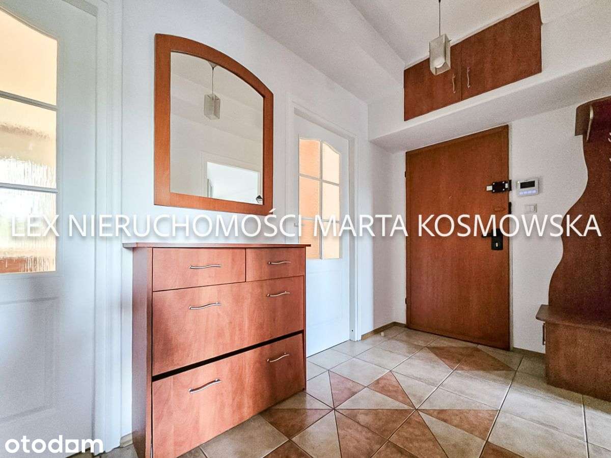 Ochota ul. Dickensa 31a, 74,90 m, garaż, komórka