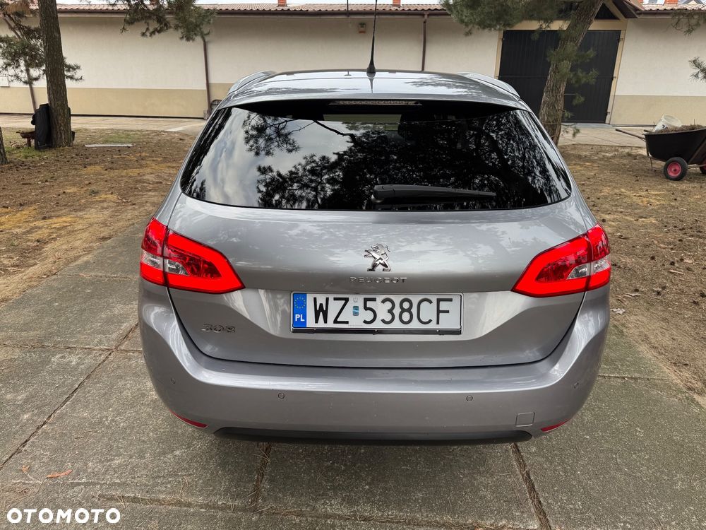 Peugeot 308 1.5 BlueHDi Allure S&S EAT8 - 9