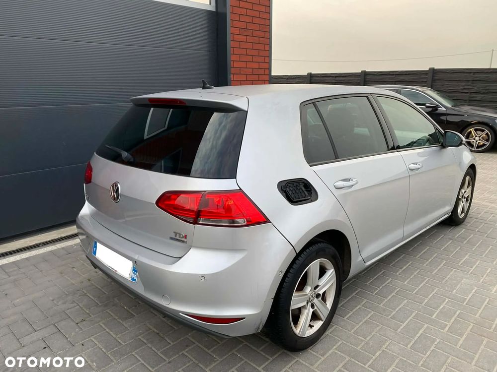 Volkswagen Golf 1.6 TDI BlueMotion Technology DSG Comfortline - 3