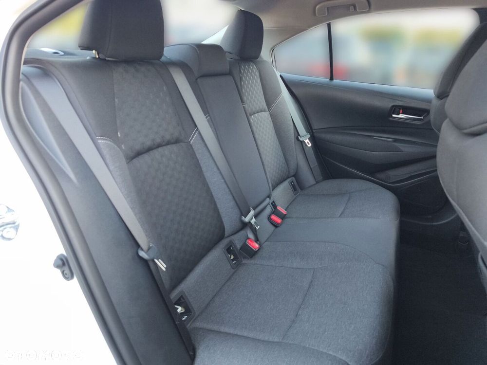 Toyota Corolla 1.5 Comfort - 11