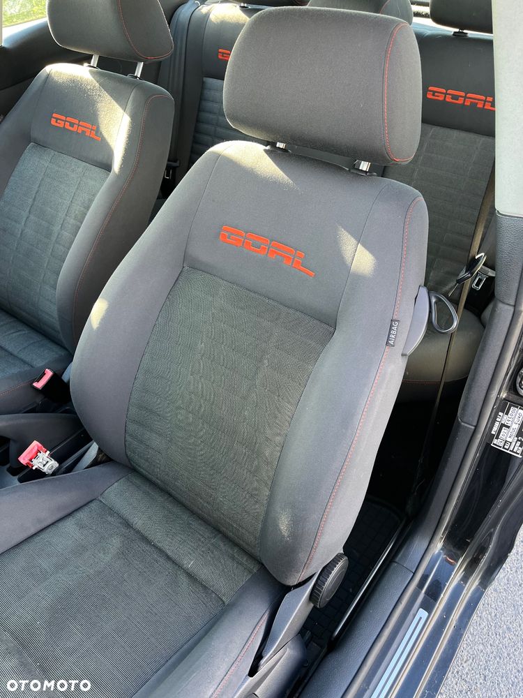 Volkswagen Polo - 8