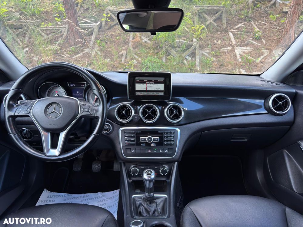 Mercedes-Benz CLA 180 BlueEfficiency Edition - 14