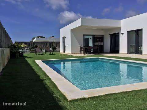 Luxo e Tranquilidade em Sagres:  Moradia Contemporânea - Grande imagem: 3/45