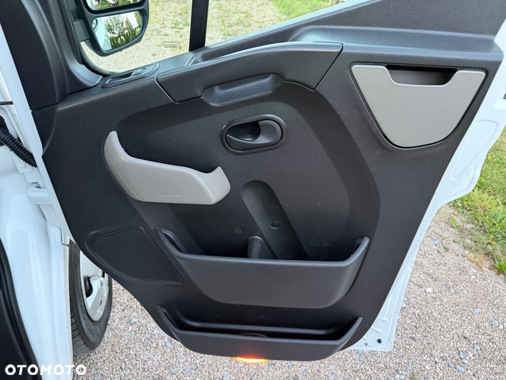Renault Master - 30