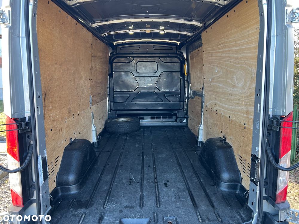 Ford Transit - 23