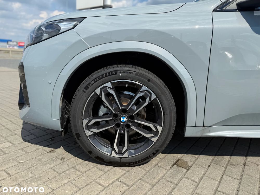 BMW iX2 eDrive20 66.5kWh - 8