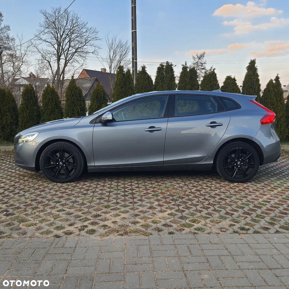Volvo V40 D4 Geartronic Momentum - 8