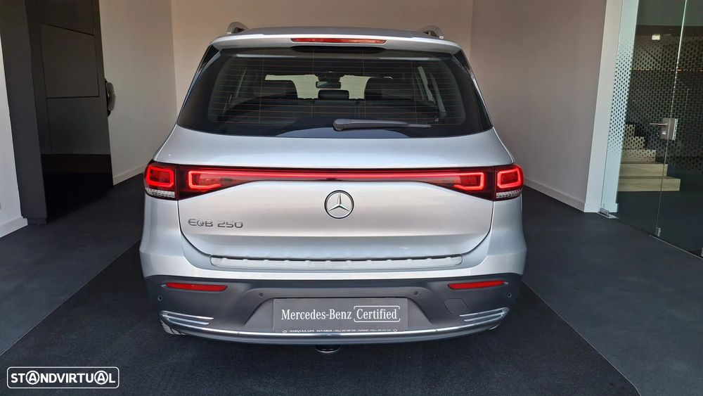 Mercedes-Benz EQB 250 Progressive - 8