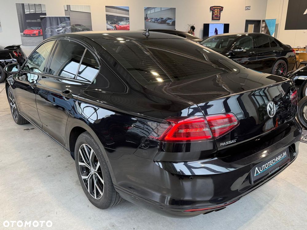 Volkswagen Passat 1.8 TSI BMT Comfortline DSG - 2