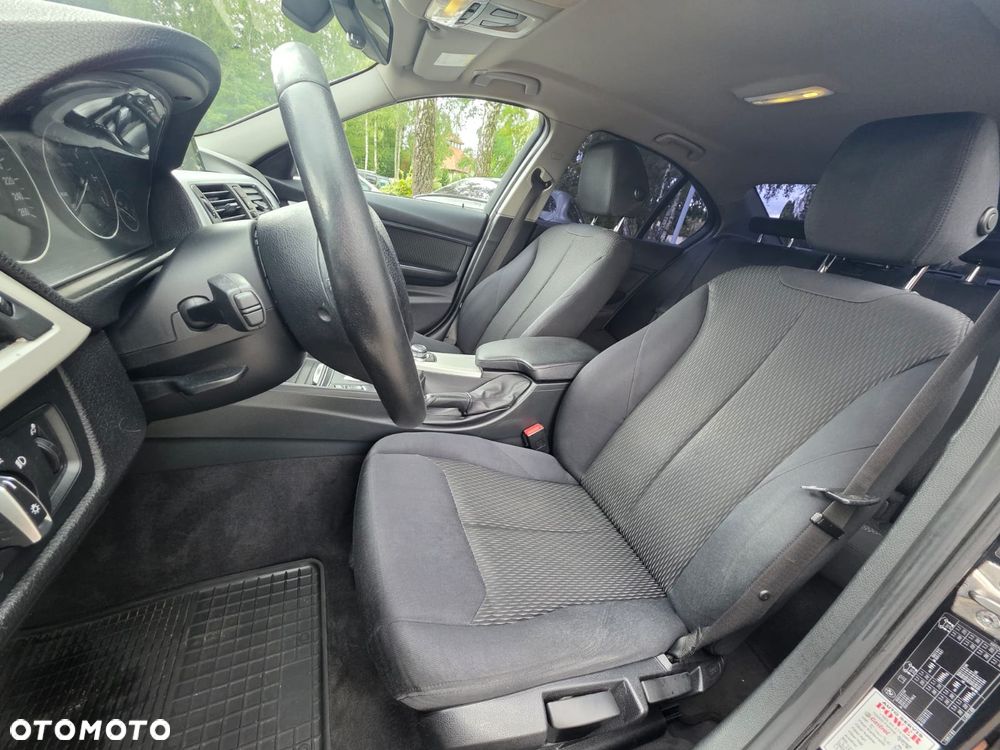 BMW Seria 3 - 16