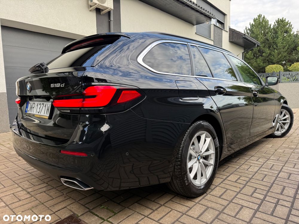BMW Seria 5 518d Business Edition sport - 3