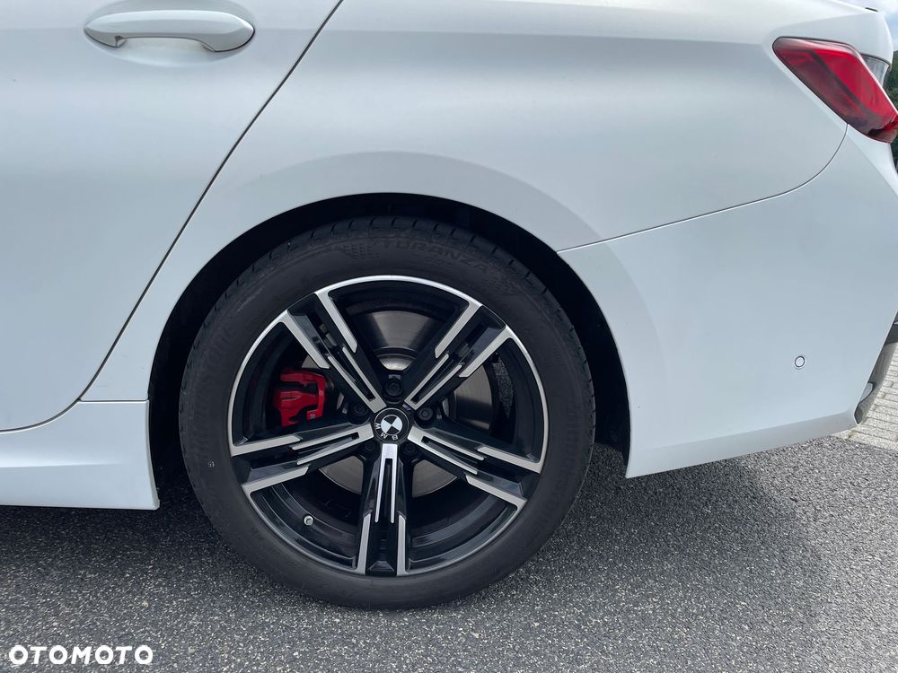 BMW Seria 3 320i xDrive M Sport - 14