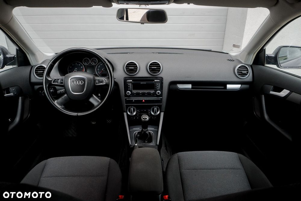 Audi A3 Sportback 1.6 Attraction - 34