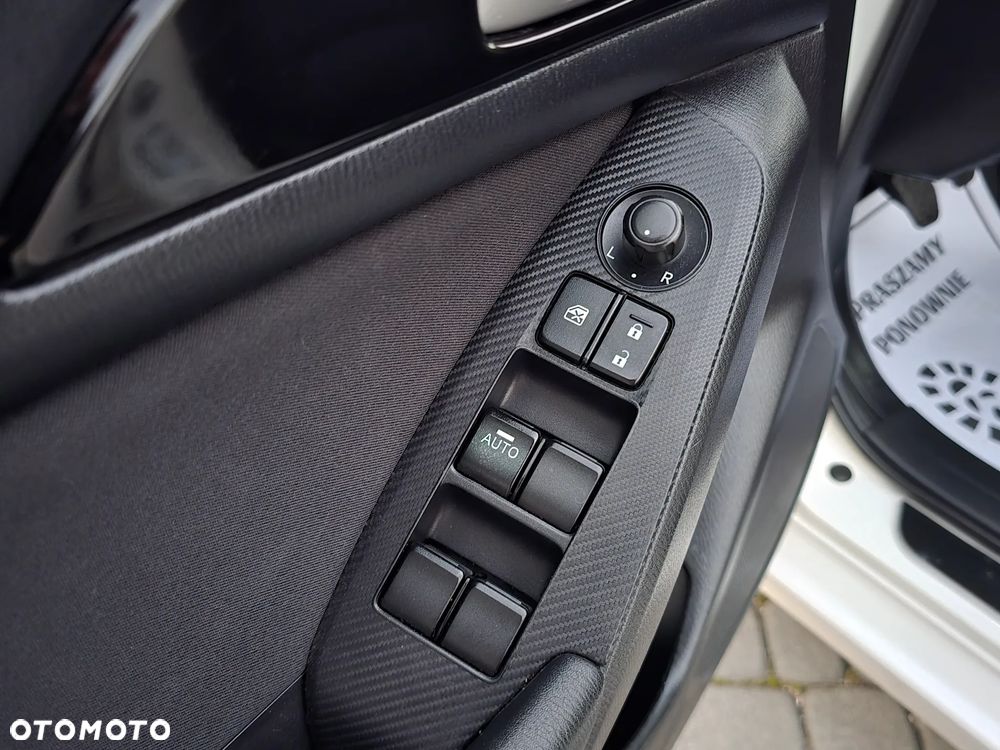 Mazda 3 SKYACTIV-G 120 Signature+ - 36