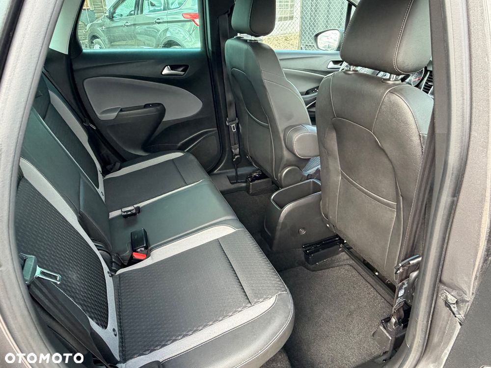 Opel Crossland X - 11