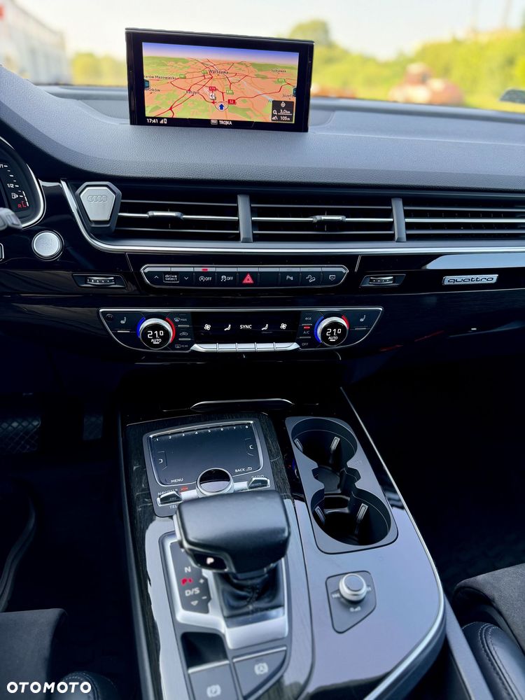 Audi Q7 - 16