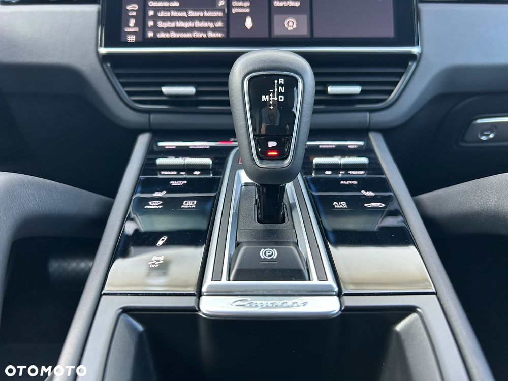 Porsche Cayenne - 21