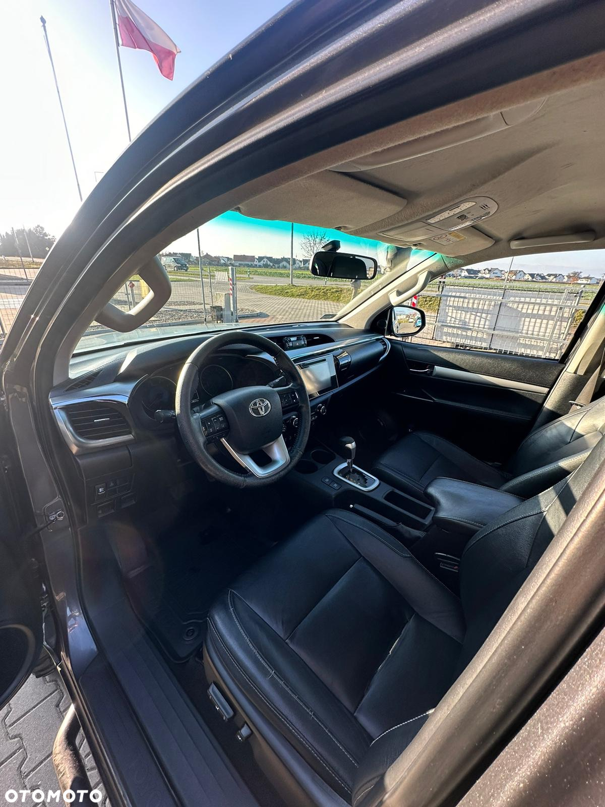 Toyota Hilux - 6