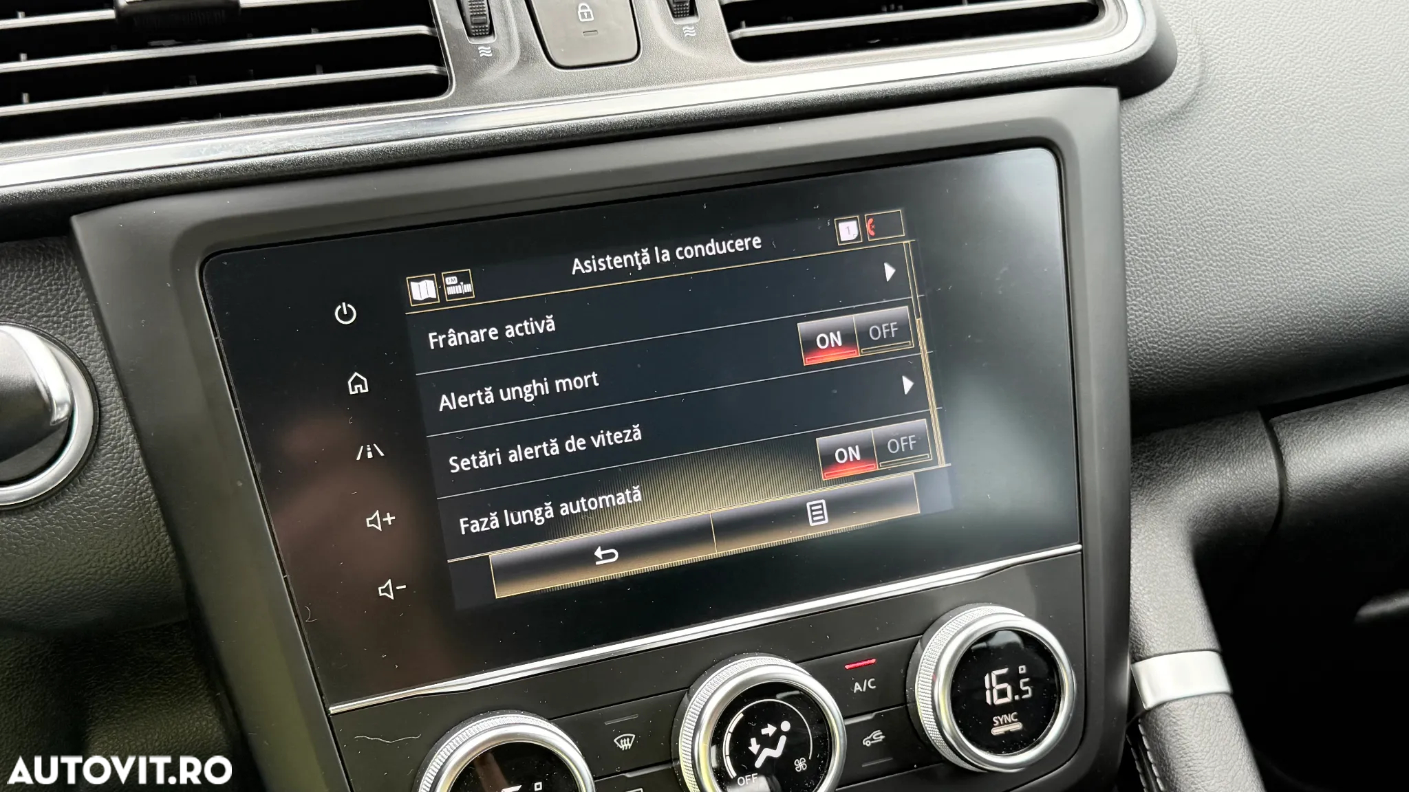 Renault Kadjar TCe 160 EDC GPF INTENS - 15